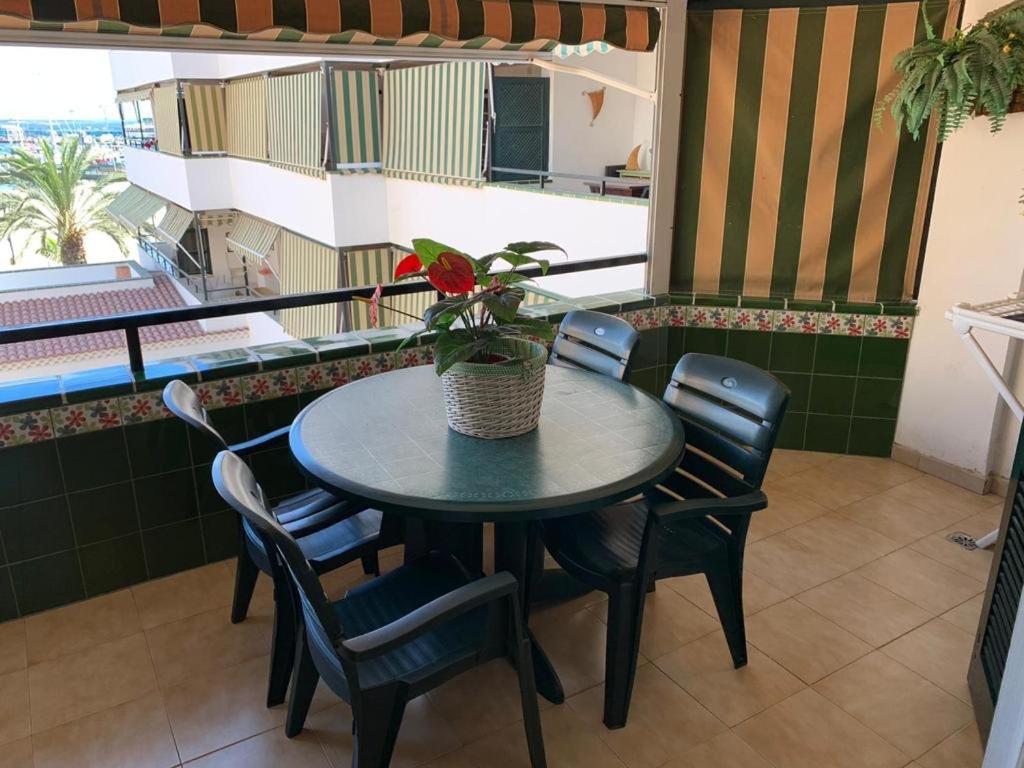 Views To The Infinite Sea In Los Cristianos Los Cristianos (Tenerife) Exterior photo